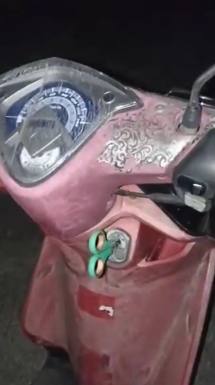 3 Pengganti Kunci Motor Ini Absurdnya Kelewatan